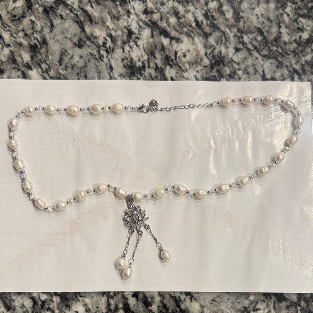 Pearl and Silver Floral Necklace